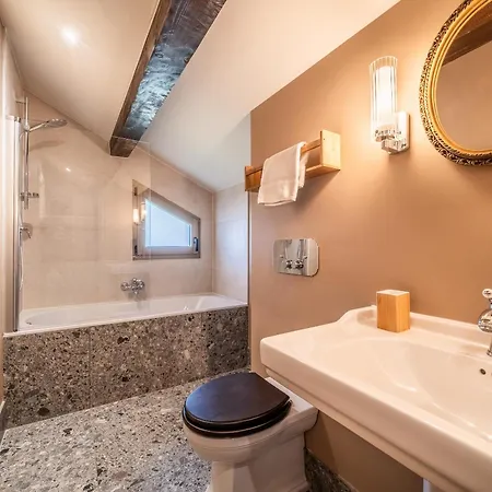 Chalet La Rose De Clairiere - By Emerald Morzine